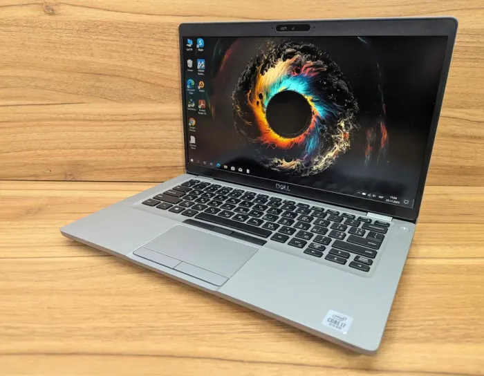 Ультрабук Dell Latitude 5411 / 14" (1920x1080) IPS / Intel Core i7-10850H (6 (12) ядер по 2.7 - 5.1 GHz) / 16 GB DDR4 / 512 GB SSD / nVidia GeForce MX250, 2 GB GDDR5, 64-bit / WebCam / Windows 10 б/в - изображение 5