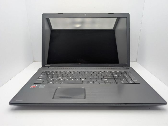 Ноутбук Toshiba Satellite C70-D-A / 17.3" (1600x900) TN / AMD A6-5200 (4 ядра по 2.0 GHz) / 8 GB DDR3 / 240 GB SSD / AMD Radeon HD 8400 Graphics / WebCam б/в - зображення 3