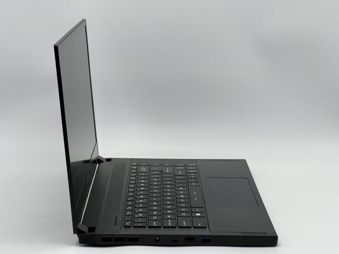 Ігровий ноутбук Б-класу MSI GS66 Stealth 10SF / 15,6" (1920x1080) IPS / Intel Core i7-10750H (6 (12) ядер по 2,6 - 5,0 ГГц) / 16 ГБ DDR4 / 960 ГБ SSD / nVidia GeForce RTX 2070 Max-Q, 8 ГБ GDDR6, 256-біт / WebCam б/в - зображення 3