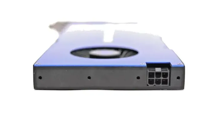 Дискретна відеокарта AMD Radeon Pro WX 7100, 8 GB GDDR5, 256-bit / 4x DisplayPort б/в - зображення 4