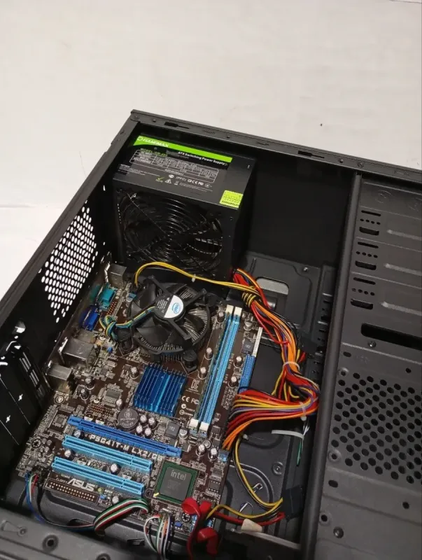 ПК GameMax Tower / Intel Xeon E5310 (4 ядра по 1.6 GHz) / 8 GB DDR3 / 320 GB HDD / Intel HD GMA X4500 / 400W / Win 10 б/в - изображение 6