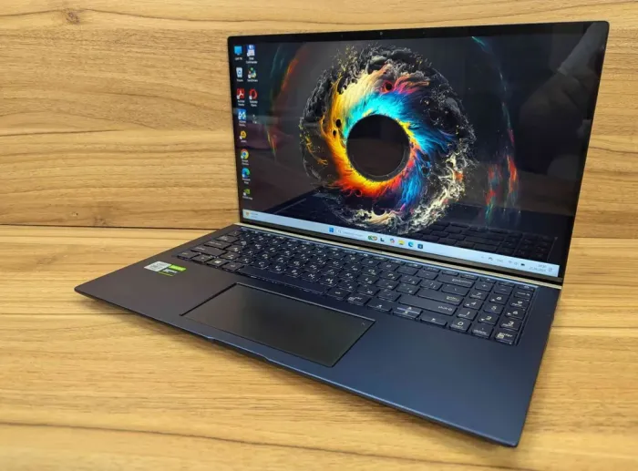 Ігровий ноутбук Asus ZenBook UX534F / 15.6" (1920x1080) IPS / Intel Core i7-10510U (4 (8) ядра по 1.8 - 4.9 GHz) / 16 GB DDR4 / 1000 GB SSD / nVidia GeForce GTX 1650, 4 GB GDDR5, 128-bit / WebCam / Windows 11 б/в - зображення 5