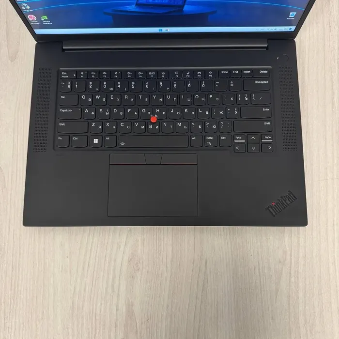 Ігровий ультрабук Lenovo ThinkPad P1 Gen 6 / 16" (2560x1600) IPS / Intel Core i7-13800H (14 (20) ядер по 2.5 - 5.2 GHz) / 32 GB DDR5 / 2000 GB SSD NVMe / nVidia GeForce RTX 4080, 12 GB GDDR6, 192-bit / WebCam б/в - зображення 7
