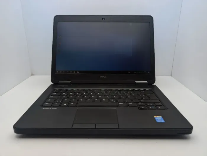 Ноутбук Dell Latitude E5440 / 14" (1366x768) TN / Intel Core i5-4310U (2 (4) ядра по 2.0 - 3.0 GHz) / 8 GB DDR3 / 120 GB SSD / Intel HD Graphics 5500 / WebCam б/в - зображення 2
