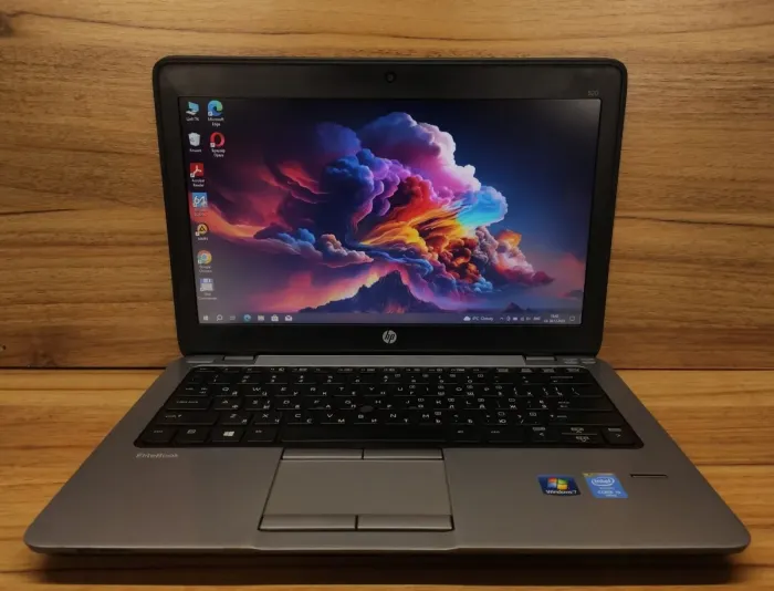 Нетбук Б-клас HP EliteBook 820 G1 / 12.5" (1366x768) TN / Intel Core i5-4300U (2 (4) ядра по 1.9 - 2.9 GHz) / 8 GB DDR3 / 256 GB SSD / Intel HD Graphics 4400 / WebCam / Fingerprint / Windows 10 б/в - зображення 2