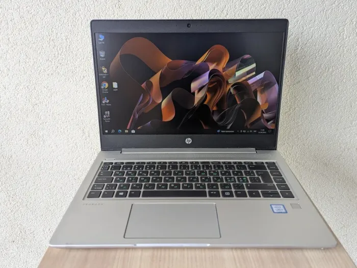 Ноутбук Б-клас HP ProBook 440 G6 / 14" (1366x768) TN / Intel Core i3-8145U (2 (4) ядра по 2.1 - 3.9 GHz) / 8 GB DDR4 / 128 GB SSD / Intel UHD Graphics 620 / WebCam б/в - зображення 2