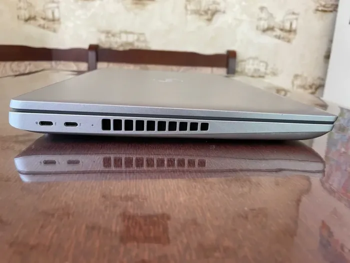 Мобільна робоча станція Dell Precision 3581 / 15,6" (1920x1080) IPS / Intel Core i7-13800H (14 (20) ядер по 4.0 - 5.2 GHz) / 32 GB DDR5 / 512 GB SSD / nVidia RTX A1000, 6 GB GDDR6, 96-bit / WebCam б/в - изображение 5