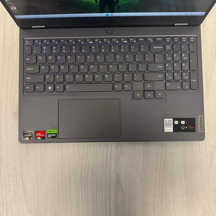 Ігровий ноутбук Lenovo Legion 5 15ARP8 / 15,6" (2560x1440) IPS / AMD Ryzen 7 7735HS (8 (16) ядер 3,2 - 4,75 ГГц) / 16 ГБ DDR5 / 512 ГБ SSD / nVidia GeForce RTX 4060, 8 ГБ GDDR6, 128-біт / Веб-камера б/в - зображення 3