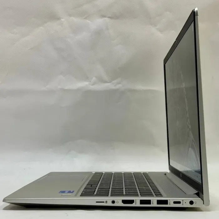 Ультрабук Б-клас HP ProBook 650 G8 / 15.6" (1920x1080) IPS / Intel Core i5-1135G7 (4 (8) ядра по 2.4 - 4.2 GHz) / 16 GB DDR4 / 256 GB SSD / Intel Iris Xe Graphics / WebCam / Windows 11 Pro б/в - зображення 6