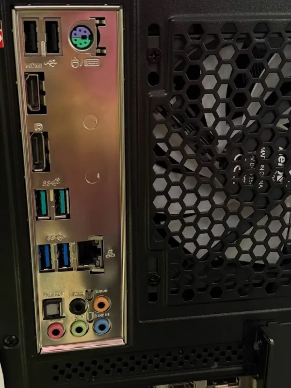 Ігровий ПК AeroCool Aero One Frost White Tower / Intel Core i7-10700K (8 (16) ядер 3,5 - 5,1 ГГц) / 16 ГБ DDR4 / 1000 ГБ SSD / nVidia GeForce RTX 2060 Super, 8 ГБ GDDR6, 256-біт / 700 Вт / Win 11 б/в - зображення 6