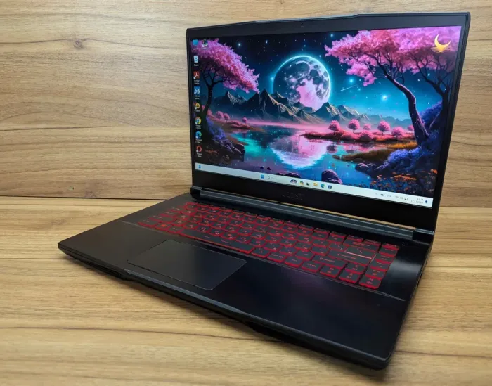 Ігровий ноутбук MSI Thin GF63 / 15.6" (1920x1080) IPS / Intel Core i5-12450H (8 (12) ядер по 3.3 - 4.4 GHz) / 16 GB DDR4 / 512 GB SSD / nVidia GeForce RTX 2050, 4 GB GDDR6, 64-bit / WebCam / Windows 10 б/в - зображення 5