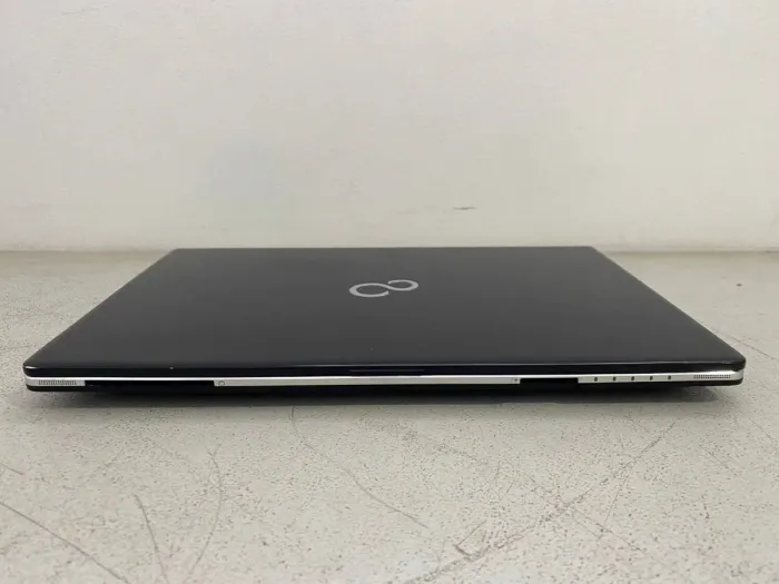 Ультрабук Б-клас Fujitsu LifeBook S936 / 13.3" (1920x1080) IPS / Intel Core i5-6200U (2 (4) ядра по 2.3 - 2.8 GHz) / 8 GB DDR4 / 128 GB SSD / Intel HD Graphics 520 / WebCam б/в - зображення 7