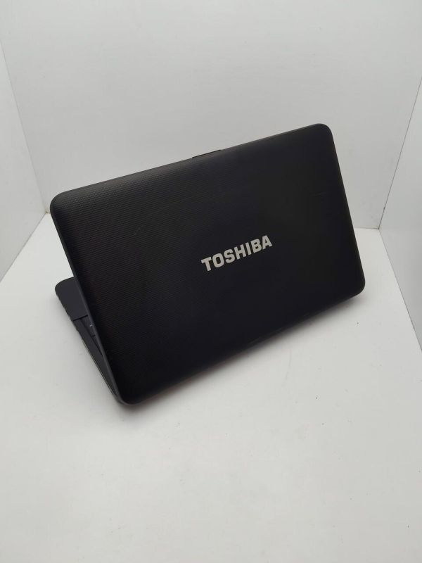 Ноутбук Toshiba Satellite C850 / 15.6" (1366x768) TN / Intel Core i5-3230M (2 (4) ядра по 2.6 - 3.2 GHz) / 6 GB DDR3 / 320 GB HDD / Intel HD Graphics 4000 / WebCam б/в - зображення 8
