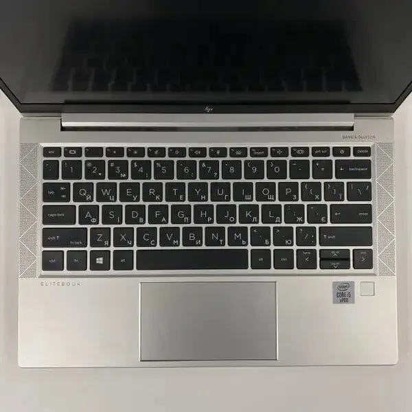 Ультрабук Б-клас HP EliteBook 830 G7 / 13.3" (1920x1080) IPS / Intel Core i5-10310U (4 (8) ядра по 1.7 - 4.4 GHz) / 16 GB DDR4 / 512 GB SSD / Intel UHD Graphics / WebCam / TouchID б/в - зображення 3