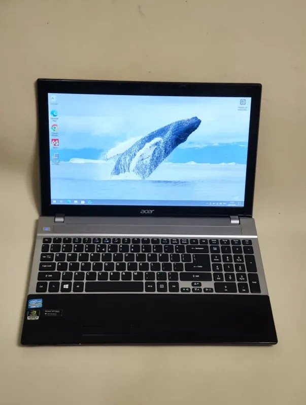 Ноутбук Acer Aspire V3-571G / 15.6" (1366x768) TN / Intel Core i7-3632QM (4 (8) ядра по 2.2 - 3.2 GHz) / 8 GB DDR3 / 256 GB SSD / nVidia GeForce GT 640M, 2 GB DDR3, 128-bit / WebCam / DVD-ROM б/в - изображение 2