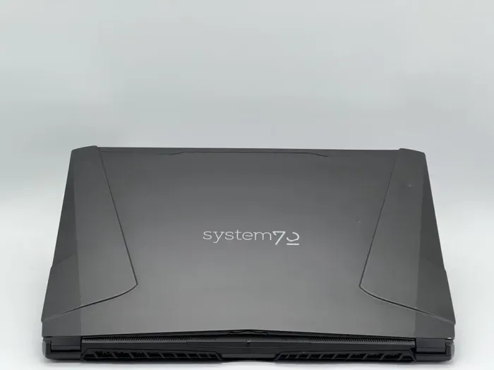 Ігровий ноутбук System76 Oryx Pro / 17.3" (1920x1080) IPS / Intel Core i7-7820HK (4 (8) ядра по 2.9 - 3.9 GHz) / 32 GB DDR3 / 960 GB SSD / nVidia GeForce GTX 1070, 8 GB GDDR5, 256-bit / WebCam б/в - зображення 5