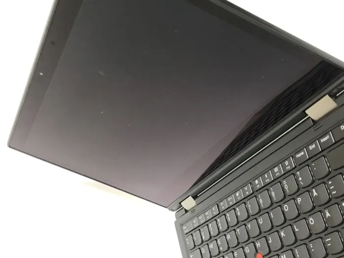 Ноутбук-трансформер Б-клас Lenovo ThinkPad L380 Yoga / 13.3" (1920x1080) IPS Touch / Intel Core i3-8130U (2 (4) ядра по 2.2 - 3.4 GHz) / 8 GB DDR4 / 256 GB SSD / Intel UHD Graphics 620 / WebCam / Win 10 Pro б/в - зображення 9