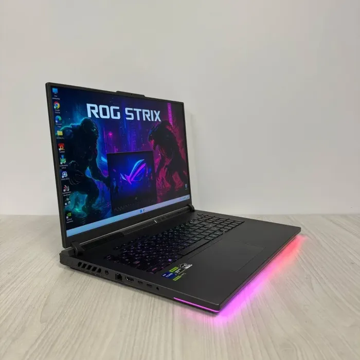 Ігровий ноутбук Asus ROG Strix G18 G814JV / 18" (2560x1600) IPS / Intel Core i7-13650HX (14 (20) ядер по 2.6 - 4.9 GHz) / 16 GB DDR5 / 256 GB SSD + 512 GB SSD / nVidia GeForce RTX 4060, 8 GB GDDR6, 128-bit / WebCam б/в - зображення 4
