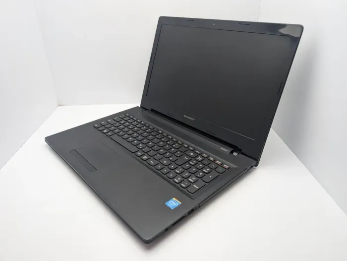Ноутбук Lenovo G50-70 / 15.6" (1366x768) TN / Intel Core i3-4030U (2 (4) ядра по 1.9 GHz) / 6 GB DDR3 / 120 GB SSD / Intel HD Graphics 4400 / WebCam б/в - зображення 4