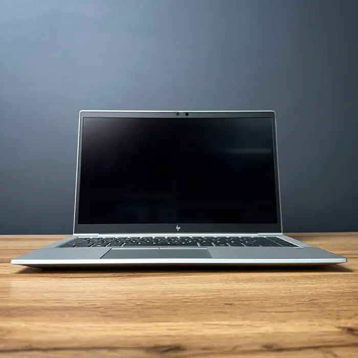 Ультрабук HP EliteBook 845 G8 / 14" (1920x1080) IPS / AMD Ryzen 5 Pro 5650U (6 (12) ядер по 2.3 - 4.2 GHz) / 8 GB DDR4 / 256 GB SSD M.2 / AMD Radeon Graphics / WebCam б/в - зображення 2