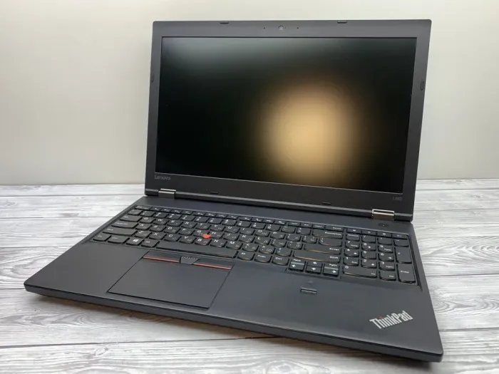 Ультрабук Б-клас Lenovo ThinkPad L560 / 15.6" (1366x768) TN / Intel Core i5-6300U (2 (4) ядра по 2.4 - 3.0 GHz) / 8 GB DDR3 / 240 GB SSD / Intel HD Graphics 520 / WebCam б/в - зображення 3