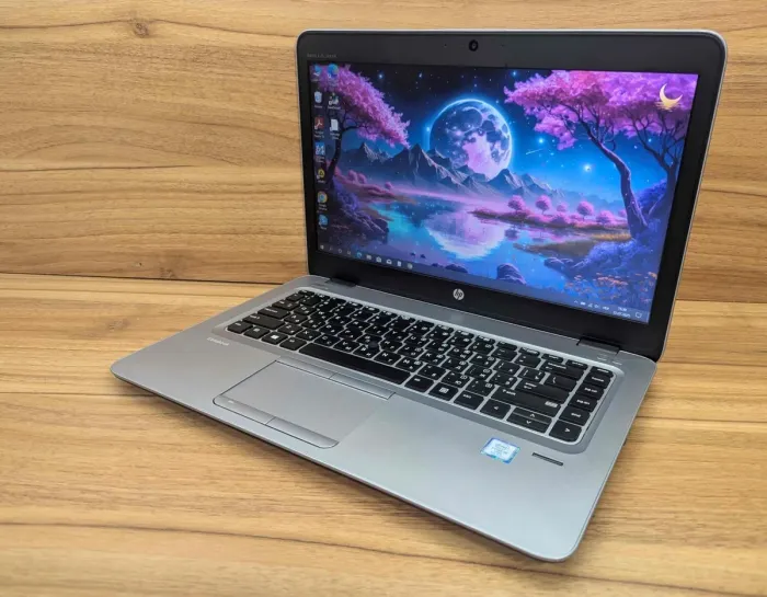 Ультрабук Б-клас HP EliteBook 840 G4 / 14" (1366x768) TN / Intel Core i5-7300U (2 (4) ядра по 2.6 - 3.5 GHz) / 8 GB DDR4 / 240 GB SSD / Intel HD Graphics 620 / WebCam / Fingerprint / Windows 10 б/в - зображення 5
