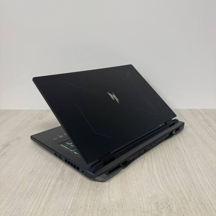 Ігровий ноутбук Б-класу Acer Nitro 17 AN17-41 / 17.3" (2560x1440) IPS / AMD Ryzen 7 7840HS (8 (16) ядер по 3,8 - 5,1 ГГц) / 16 ГБ DDR5 / 512 ГБ SSD M.2 / nVidia GeForce RTX 4060, 8 ГБ GDDR6, 128-bit / WebCam б/в - зображення 8