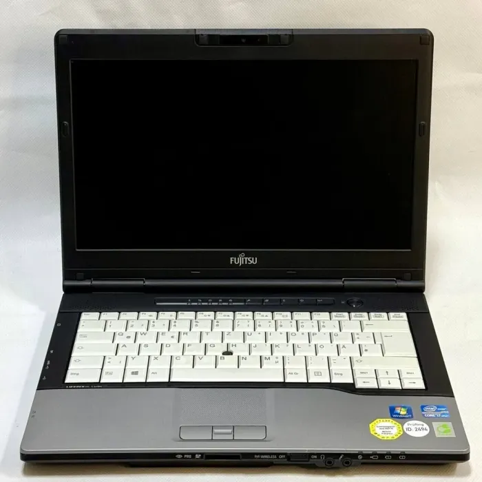 Ноутбук Б-клас Fujitsu LifeBook S782 / 14" (1366x768) TN / Intel Core i7-3540M (2 (4) ядра по 3.0 - 3.7 GHz) / 8 GB DDR3 / 240 GB SSD / Intel HD Graphics 4000 / WebCam / Windows 10 Pro б/в - зображення 3