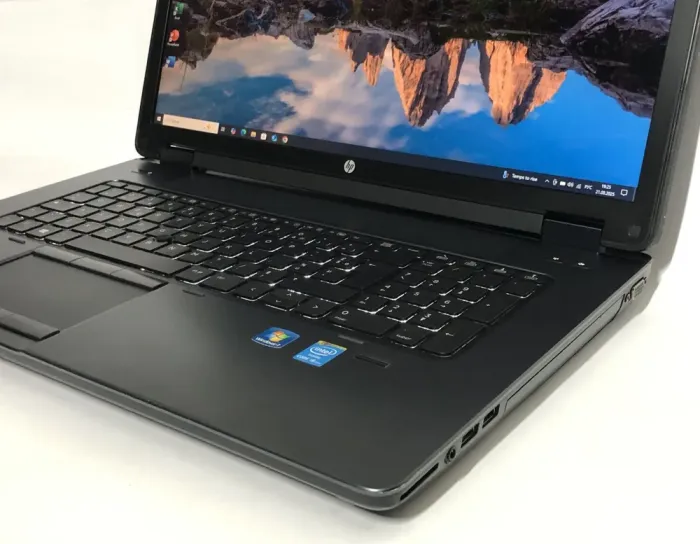 Мобільна робоча станція Б-клас HP ZBook 17 G1 / 17.3" (1920x1080) TN / Intel Core i7-4710MQ (4 (8) ядра по 2.5 - 3.5 GHz) / 16 GB DDR3 / 256 GB SSD / nVidia Quadro K3100M, 4 GB GDDR5, 256-bit / WebCam / Win 10 Pro б/в - зображення 8