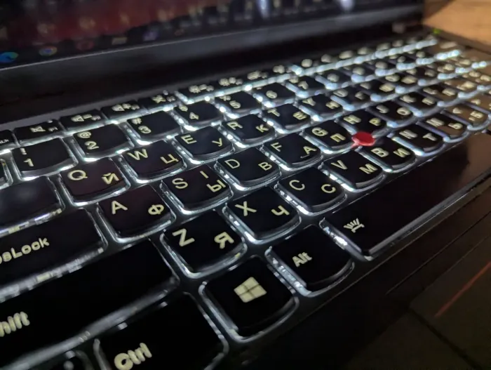 Ноутбук Lenovo ThinkPad T440s / 14" (1920x1080) IPS / Intel Core i7-4600U (2 (4) ядра по 2.1 - 3.3 GHz) / 8 GB DDR3 / 256 GB SSD / Intel HD Graphics 4400 / WebCam / Fingerprint / Windows 10 б/в - зображення 6