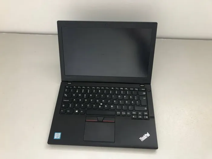 Нетбук Lenovo ThinkPad X260/ 12.5" /Core i5-6300U (2 (4) ядра по 2.4 - 3.0 GHz) / 8 GB DDR4 / 240 GB SSD / HD Graphics 520 / WebCam/ Два АКБ б/в - зображення 2