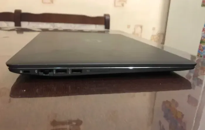 Робоча станція HP ZBook 15 G3 / 15.6" (1920x1080) IPS / Intel Core i7-6700HQ (4 (8) ядра по 2.6 - 3.5 GHz) / 16 GB DDR4 / 256 GB SSD / nVidia Quadro M1000M, 2 GB GDDR5, 128-bit / WebCam б/в - зображення 5