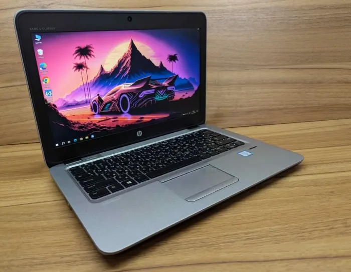 Нетбук HP EliteBook 820 G4 / 12.5" (1920x1080) IPS / Intel Core i7-7500U (2 (4) ядра по 2.7 - 3.5 GHz) / 8 GB DDR4 / 240 GB SSD / Intel HD Graphics 620 / WebCam / Fingerprint / Windows 10 б/в - зображення 4