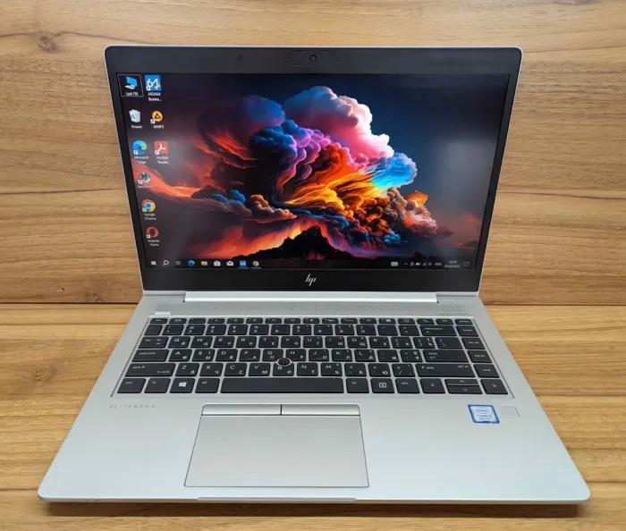 Ультрабук Б-клас HP EliteBook 840 G5 / 14" (1920x1080) IPS / Intel Core i5-8250U (4 (8) ядра по 1.6 - 3.4 GHz) / 16 GB DDR4 / 512 GB SSD / Intel UHD Graphics 620 / Fingerprint / WebCam / Windows 10 б/в - зображення 2