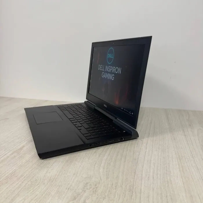 Ігровий ноутбук Б-класу Dell Inspiron 15 Gaming 7567 / 15,6" (1920x1080) IPS / Intel Core i5-7300HQ (4 ядра по 2,5 - 3,5 ГГц) / 16 ГБ DDR4 / 512 ГБ SSD / nVidia GeForce GTX 1050, 4 ГБ GDDR5, 128-біт б/в - зображення 5
