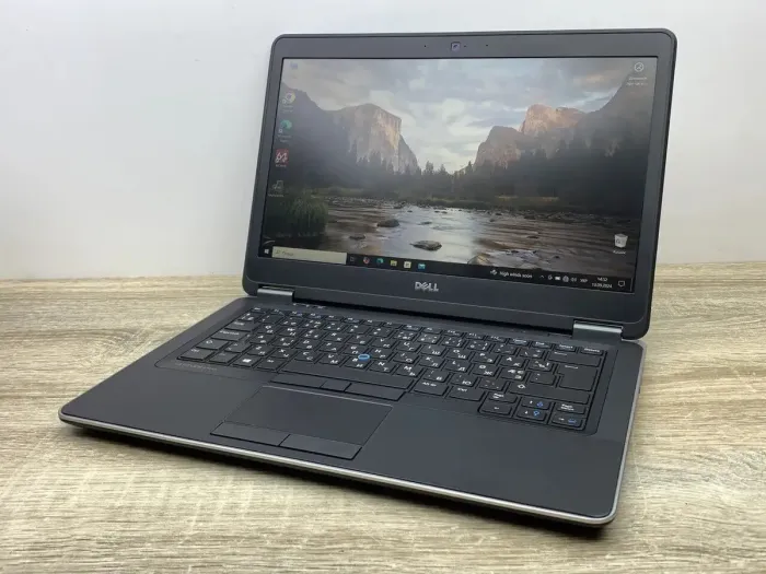 Ноутбук Б-клас Dell Latitude E7440 / 14" (1920x1080) IPS / Intel Core i5-4200U (2 (4) ядра по 1.6 - 2.6 GHz) / 8 GB DDR3 / 120 GB SSD / Intel HD Graphics 4400 / WebCam б/в - зображення 2