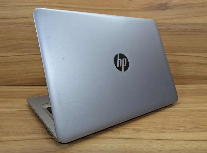 Ультрабук Б-клас HP EliteBook 840 G4 / 14" (1366x768) TN / Intel Core i7-7600U (2 (4) ядра по 2.8 - 3.9 GHz) / 8 GB DDR4 / 240 GB SSD / Intel HD Graphics 620 / WebCam / Fingerprint / Windows 10 б/в - зображення 8