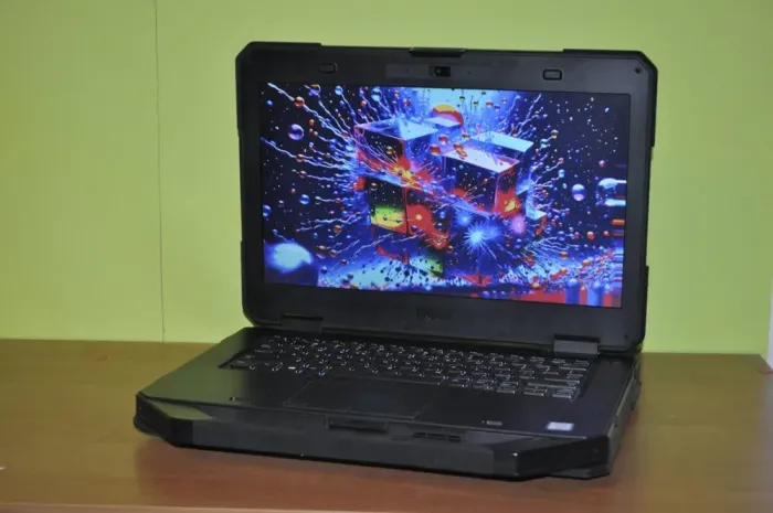 Захищений ноутбук Dell Latitude 5414 Rugged / 14" (1366x768) TN / Intel Core i5-6300U (2 (4) ядра по 2.4 - 3.0 GHz) / 16 GB DDR4 / 1000 GB SSD / Intel HD Graphics 520 / WebCam / Wi-Fi / Bluetooth / Windows 11 Pro б/в - зображення 6