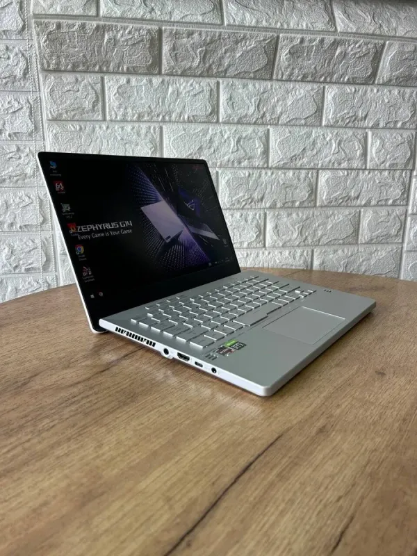 Ігровий ультрабук Б-клас Asus ROG Zephyrus G14 GA401QM / 14" (1920x1080) IPS / AMD Ryzen 9 5900HS (8 (16) ядер по 3.0 - 4.6 GHz) / 16 GB DDR4 / 1000 GB SSD / nVidia GeForce RTX 3060, 6 GB GDDR6, 192-bit б/в - зображення 4