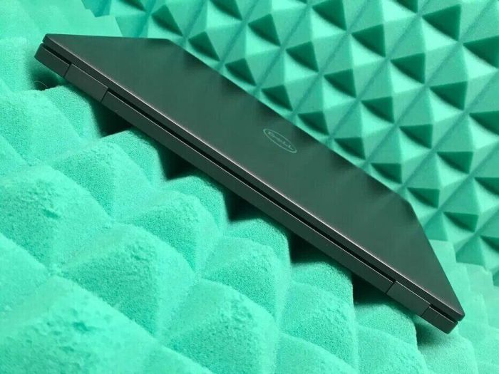 Ультрабук Dell Latitude 5400 Chromebook / 14" (1920x1080) IPS / Intel Core i3-8145U (2 (4) ядра по 2.1 - 3.9 GHz) / 8 GB DDR4 / 256 GB SSD M.2 / Intel UHD Graphics 620 / WebCam / ChromeOS б/в - зображення 3