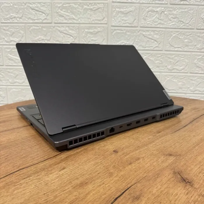 Ігровий ноутбук Lenovo Legion 5 15ARH7H / 15.6" (1920x1080) IPS / AMD Ryzen 7 6800H (8 (16 ядер по 3.2 - 4.7 GHz) / 16 GB DDR5 / 512 GB SSD / nVidia GeForce RTX 3070 Ti, 8 GB GDDR6, 256-bit / WebCam б/в - зображення 6