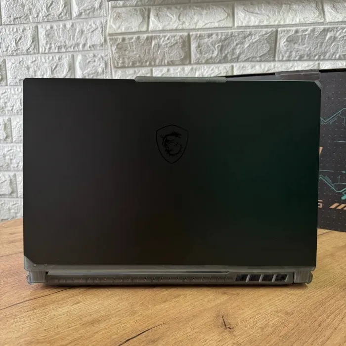 Ігровий ноутбук MSI Cyborg 15 A12VE / 15.6" (1920x1080) IPS / Intel Core i5-12450H (8 (12) ядер по 3.3 - 4.4 GHz) / 8 GB DDR5 / 512 GB SSD / nVidia GeForce RTX 4050, 6 GB GDDR6, 96-bit / WebCam б/в - зображення 4