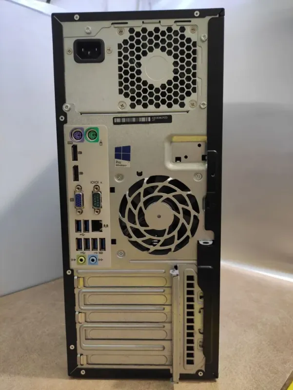 Комп'ютер HP EliteDesk 800 G2 Tower / Intel Core i7-6700 (4 (8) ядра по 3.4 - 4.0 GHz) / 16 GB DDR4 / 120 GB SSD + 500 GB HDD / Intel HD Graphics 530 / DVD-ROM б/в - зображення 3