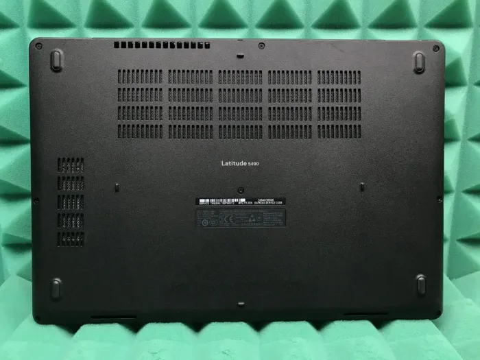 Ноутбук Dell Latitude 5490 / 14" (1920x1080) IPS / Intel Core i5-8250U (4 (8) ядра по 1.6 - 3.4 GHz) / 8 GB DDR4 / 256 GB SSD / Intel UHD Graphics 620 / WebCam / USB 3.1 / HDMI / Windows 10 б/в - зображення 6