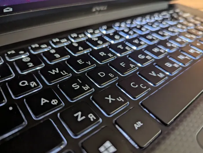 Ігровий ноутбук Dell XPS 15 9570 / 15.6" (1920x1080) IPS / Intel Core i7-8750H (6 (12) ядер по 2.2 - 4.1 GHz) / 16 GB DDR4 / 512 GB SSD / nVidia GeForce GTX 1050 Ti, 4 GB GDDR5, 128-bit / Windows 10 б/в - зображення 6