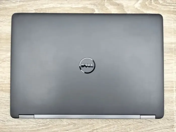 Ноутбук Б-клас Dell Latitude E7470 / 14" (1920x1080) IPS / Intel Core i5-6300U (2 (4) ядра по 2.4 - 3.0 GHz) / 8 GB DDR4 / 120 GB SSD / Intel HD Graphics 520 / WebCam б/в - зображення 7