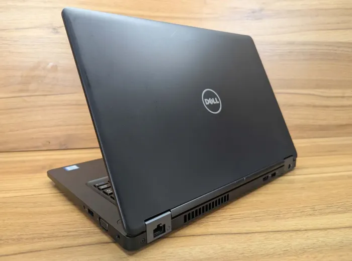Ультрабук Dell Latitude 5480 / 14" (1366x768) TN / Intel Core i5-6440HQ (4 ядра по 2.6 - 3.5 GHz) / 8 GB DDR4 / 240 GB SSD / Intel HD Graphics 530 / WebCam / Windows 10 б/в - зображення 7