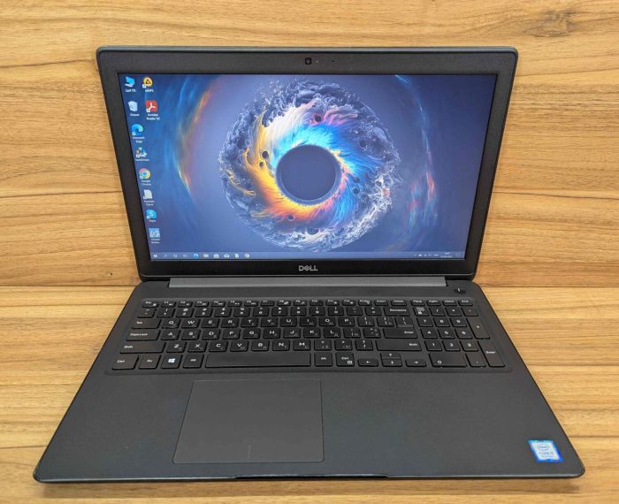 Ноутбук Dell Latitude 3500 / 15.6" (1920x1080) IPS / Intel Core i5-8265U (4 (8) ядра по 1.6 - 3.9 GHz) / 16 GB DDR4 / 512 GB SSD / Intel UHD Graphics 620 / WebCam / Windows 10 б/в - зображення 2