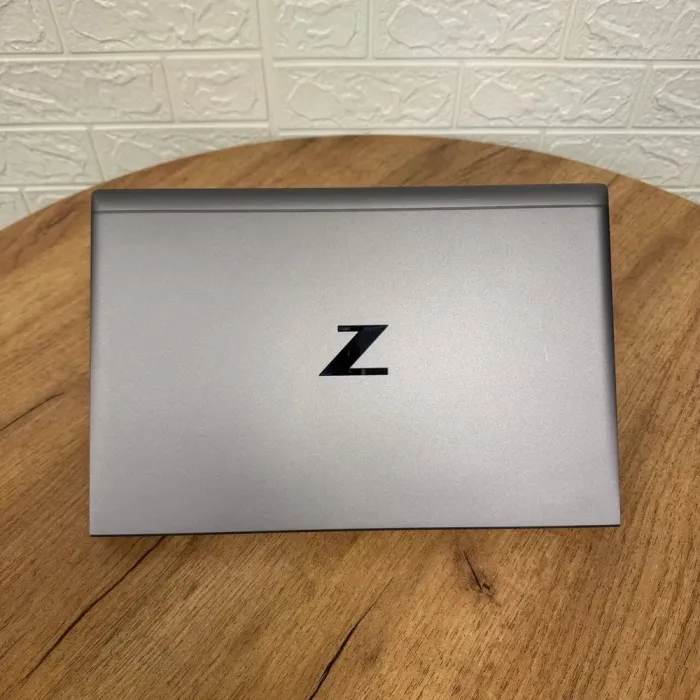 Ультрабук HP ZBook Firefly 14 G7 / 14" (1920x1080) IPS / Intel Core i5-10310U (4 (8) ядра по 1.7 - 4.4 GHz) / 16 GB DDR4 / 256 GB SSD / Intel UHD Graphics / WebCam б/в - зображення 3