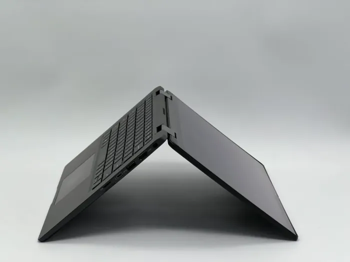 Ультрабук-трансформер Dell Latitude 7420 2-in-1 / 14" (1920x1080) IPS Touch / Intel Core i7-1185G7 (4 (8) ядра по 1.2 - 4.8 GHz) / 16 GB DDR4 / 480 GB SSD / Intel Iris Xe Graphics / WebCam б/в - зображення 5